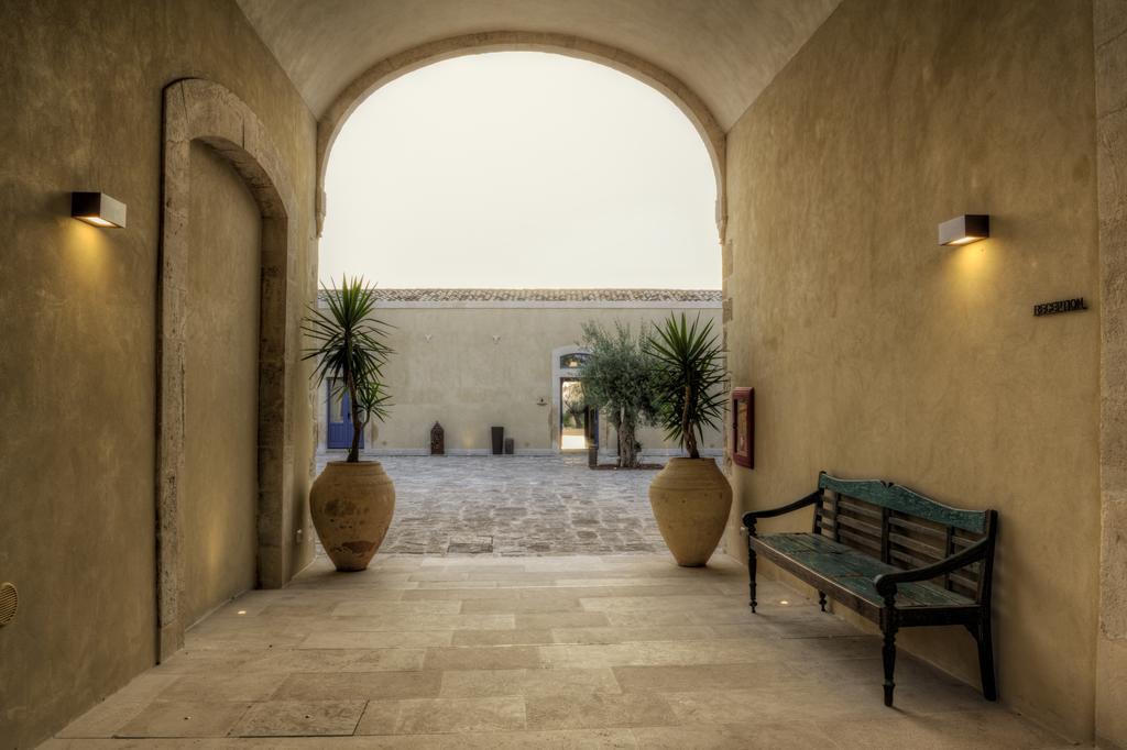 Masseria Della Volpe Casale Modica Exteriör bild